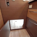 ベッド下収納室内口