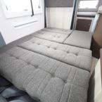 ベッド 1800mm×1360mm(最大143mm)